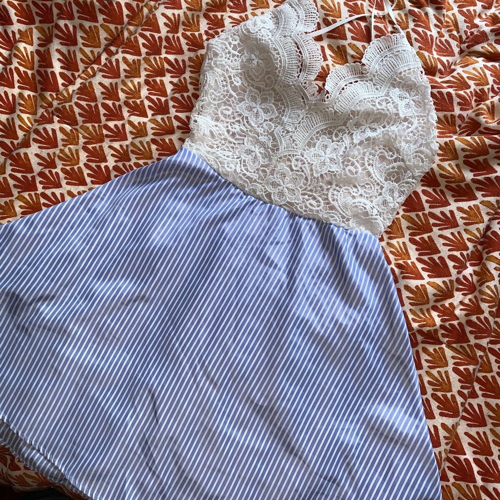 Cross back cute dress💘